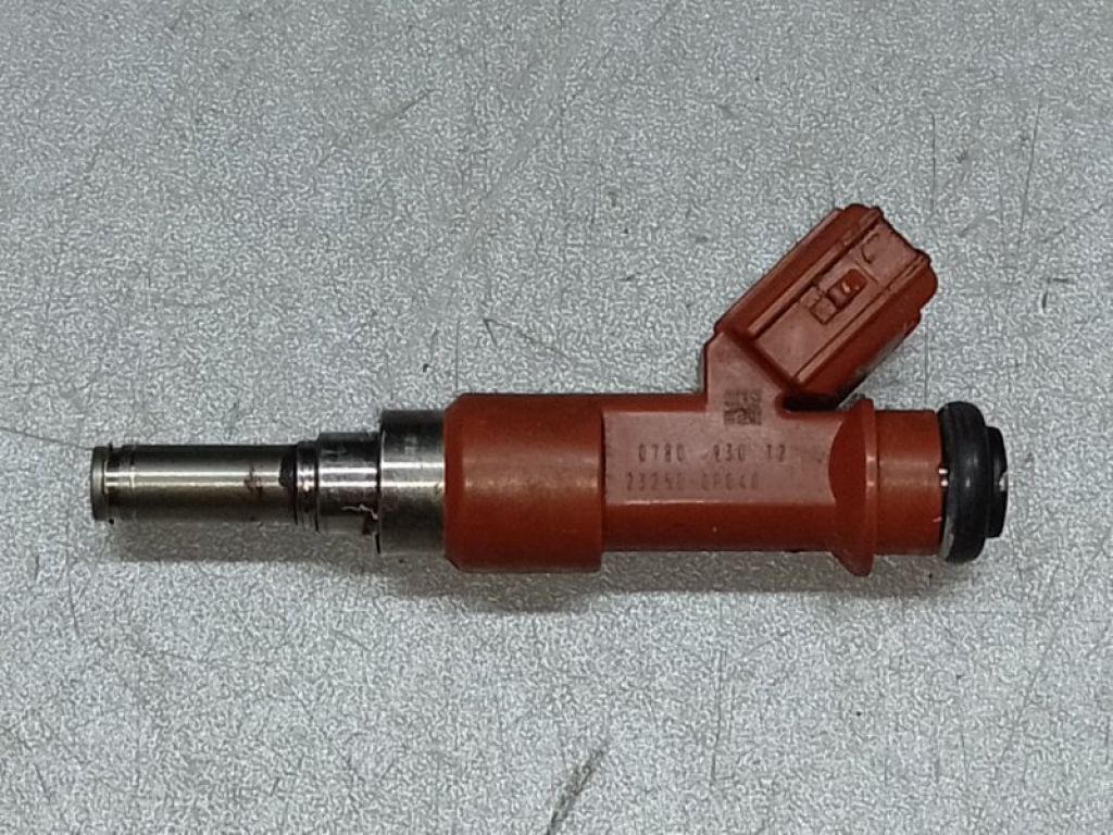 23209-0P040 | Форсунка топливная TOYOTA CAMRY 40 06-11