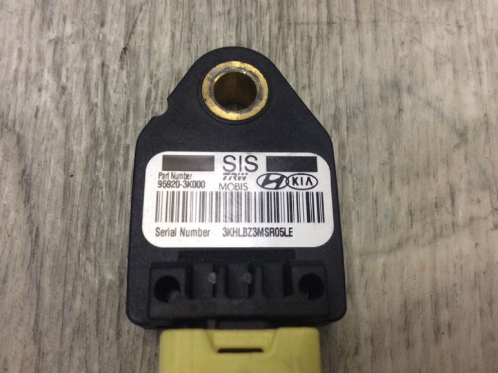 959203K000 | Датчик удара KIA FORTE/CERATO TD 08-13 - Фото 3