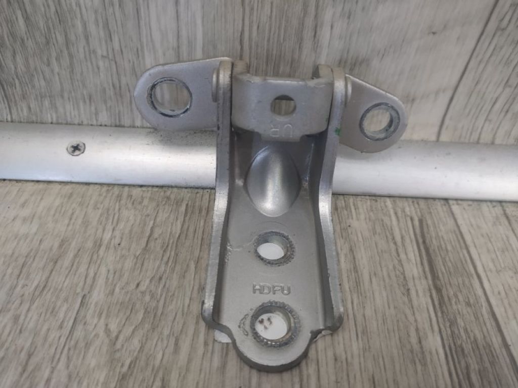 793202E000 | Петля двери верхняя передн. прав. KIA FORTE/CERATO TD 08-13