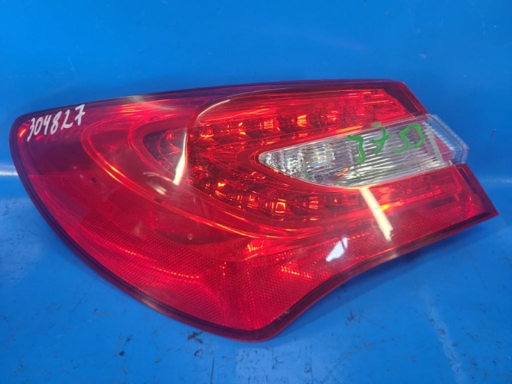 5182525AD | Фонарь наружный лев. CHRYSLER 200 10-14