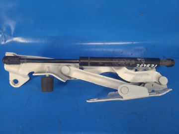 Амортизатор кришки багажника прав. CHRYSLER 200 10-14