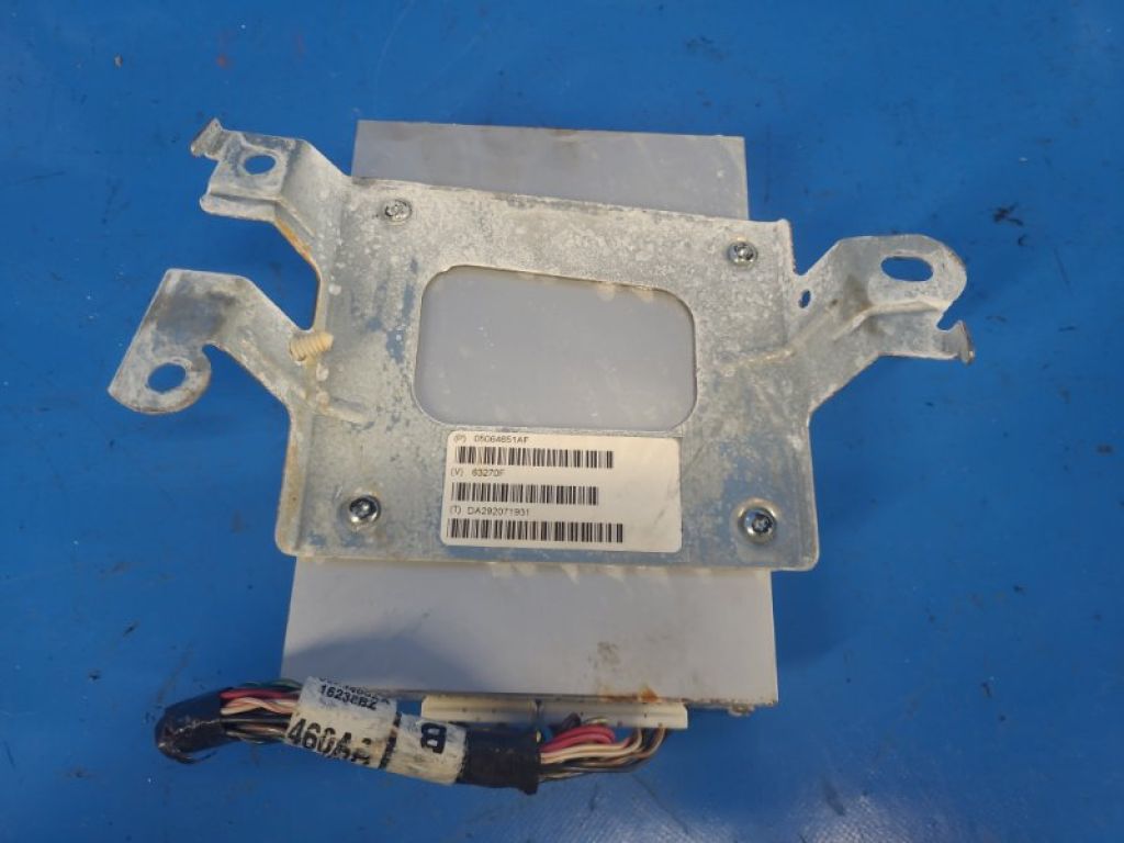 5064353AQ | Усилитель звука CHRYSLER 200 10-14 - Фото 4