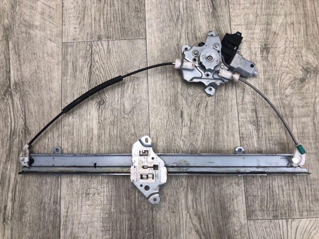 807213LM0B | Склопідйомник передн. лів. NISSAN NV200 USA 13-
