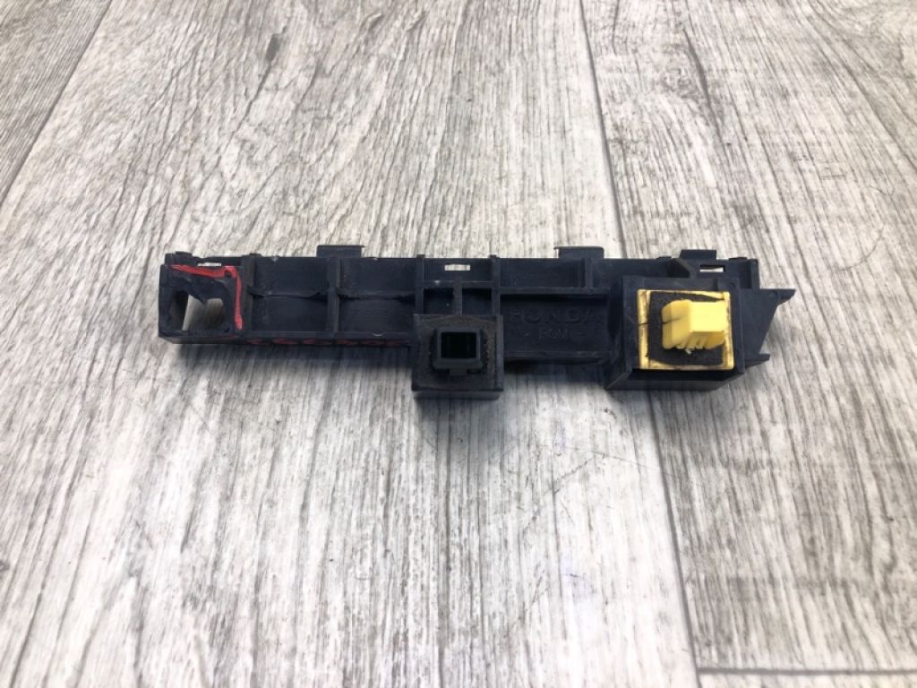 71592-STX-A00 | Кронштейн/крепление заднего бампера прав. ACURA MDX (YD2) 06-13