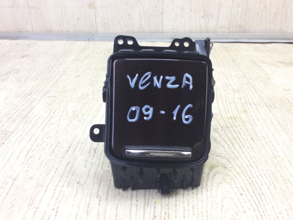 588060T010E0 | Попільничка TOYOTA VENZA 09-16