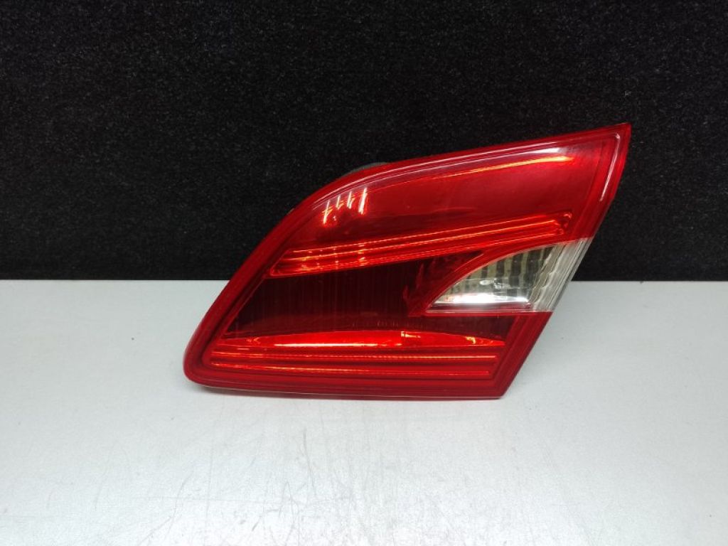 26550-3YU5A | Фонарь внутренний прав. NISSAN SENTRA B17 12-21