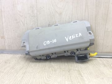 Подушка безопасности в колени лев. TOYOTA VENZA 09-16
