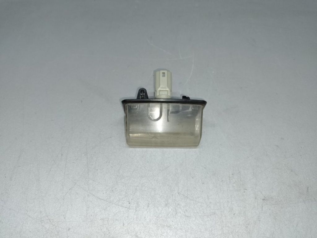 81270-01070 | Подсветка номера TOYOTA MATRIX 02-08