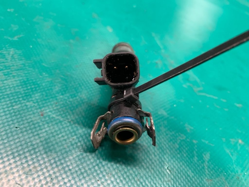 L501-13-250 | Форсунка топливная MAZDA 6 GH 07-12 - Фото 3