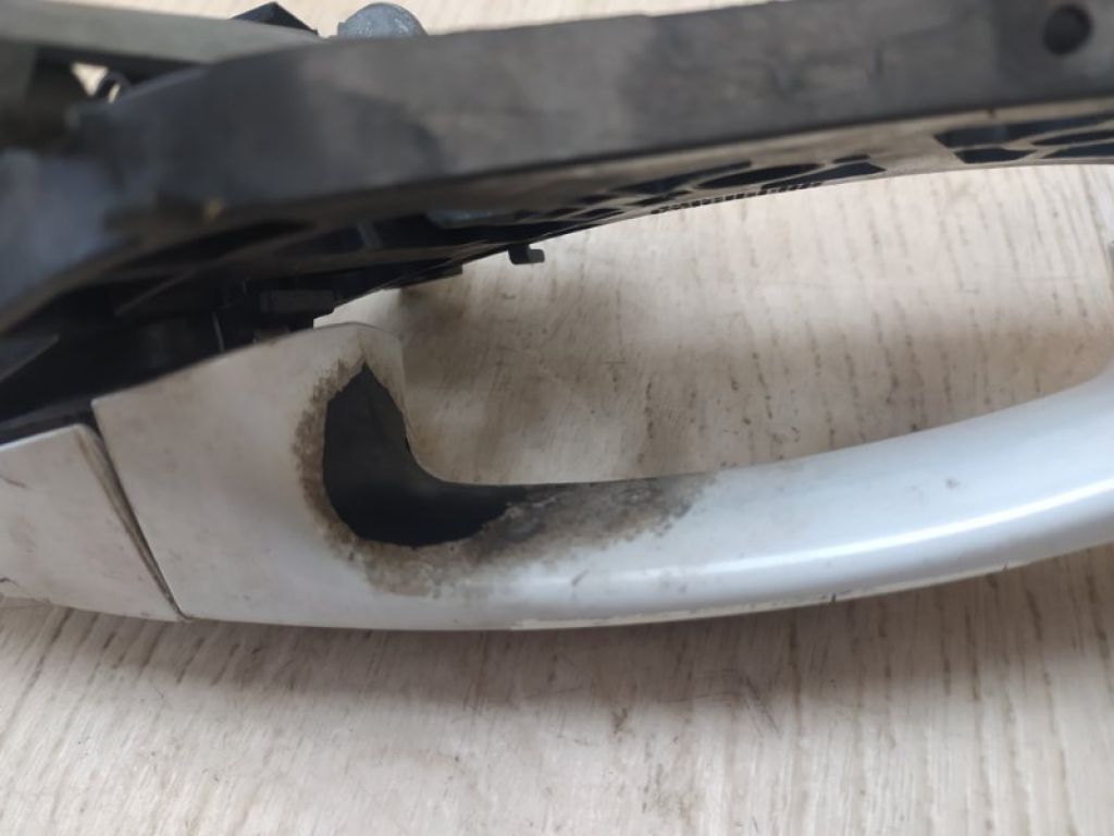 DE8Z-5422404-BA | Ручка двери наружная передн. лев. FORD FIESTA 08-17 - Фото 5