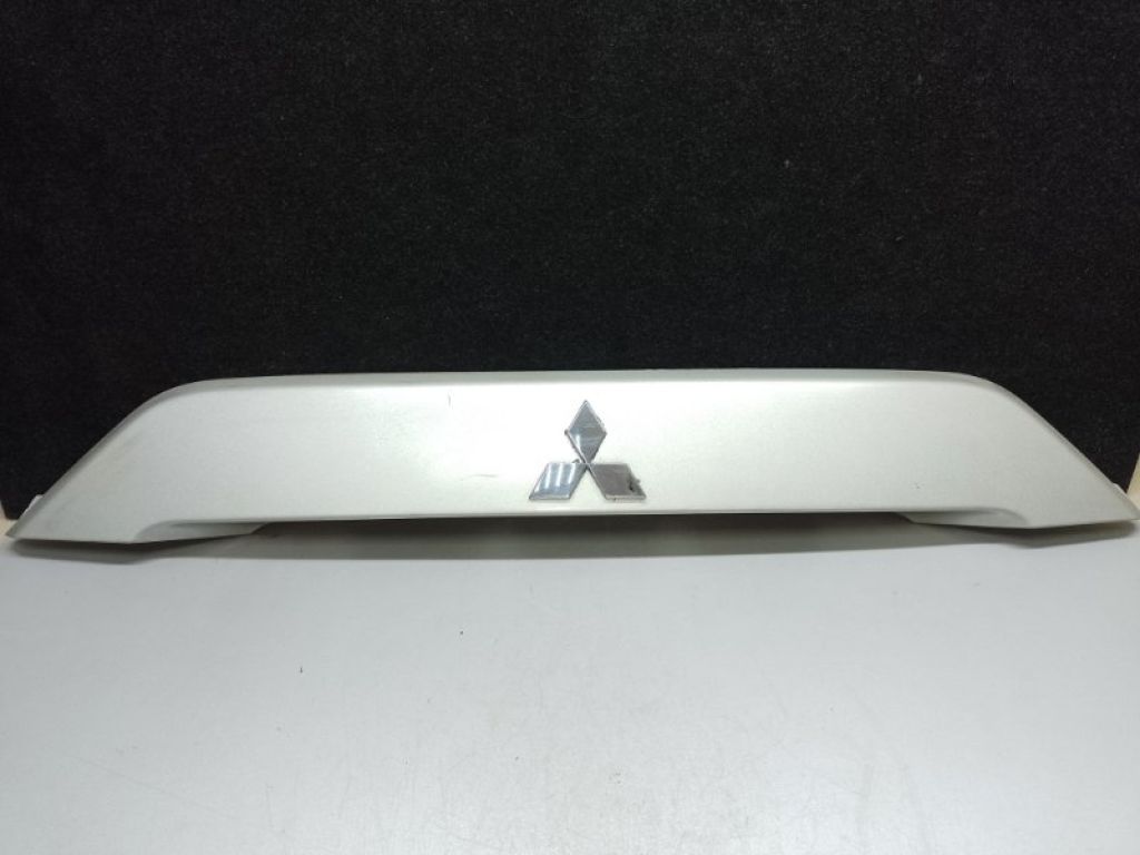 5817A022HA | Панель подсветки номера MITSUBISHI OUTLANDER XL 05-13