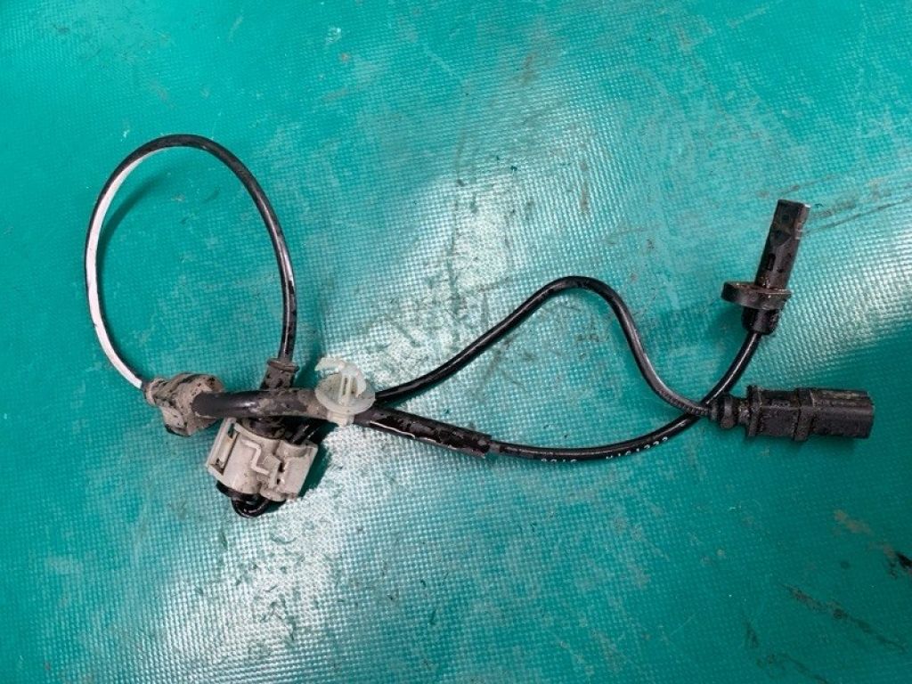 57450-TX4-A01 | Датчик ABS передн. прав. ACURA RDX 12-19