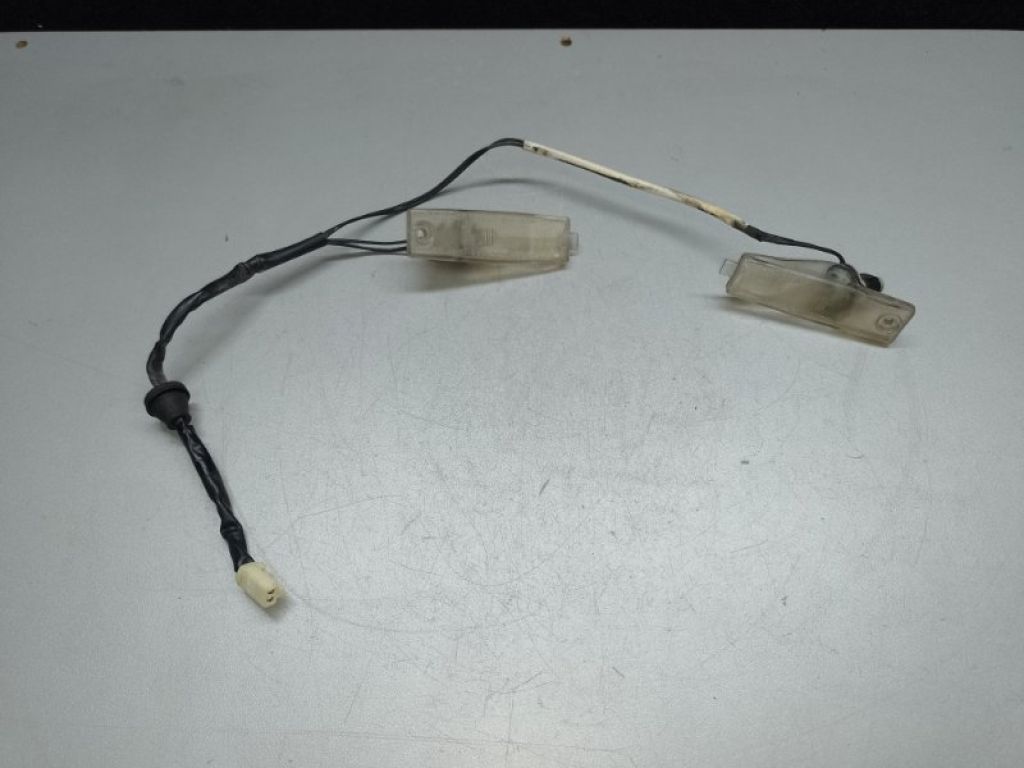 81270-48010 | Подсветка номера LEXUS RX300 98-03