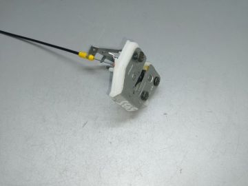 Замок крышки багажника лев. MITSUBISHI OUTLANDER XL 05-13