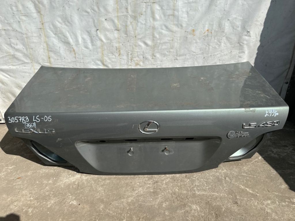 64401-50160 | Кришка багажника LEXUS LS430 00-06 - Фото 2