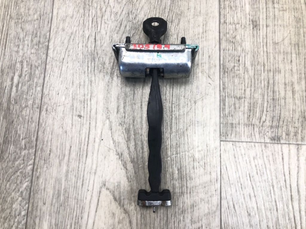 DP5Z-5427204-A | Обмежувач дверей задн. LINCOLN MKZ 13-20