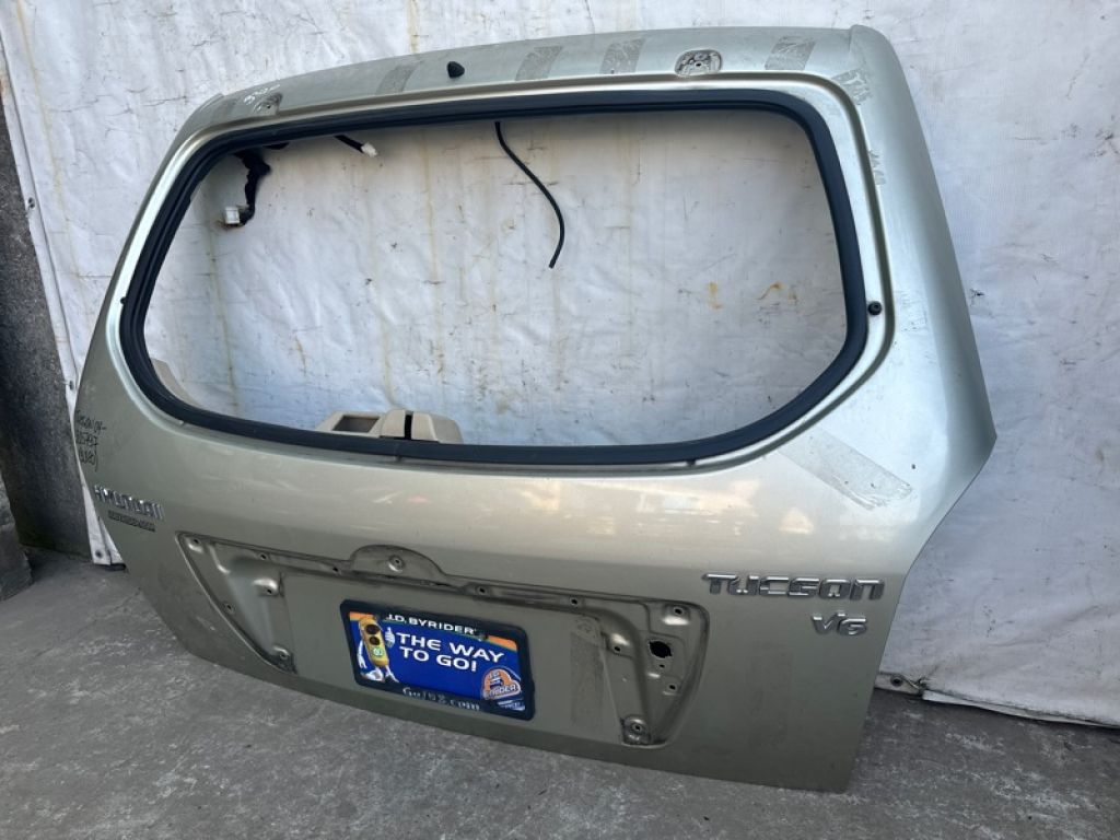 73700-2E110 | Крышка багажника HYUNDAI TUCSON 04-10 - Фото 4
