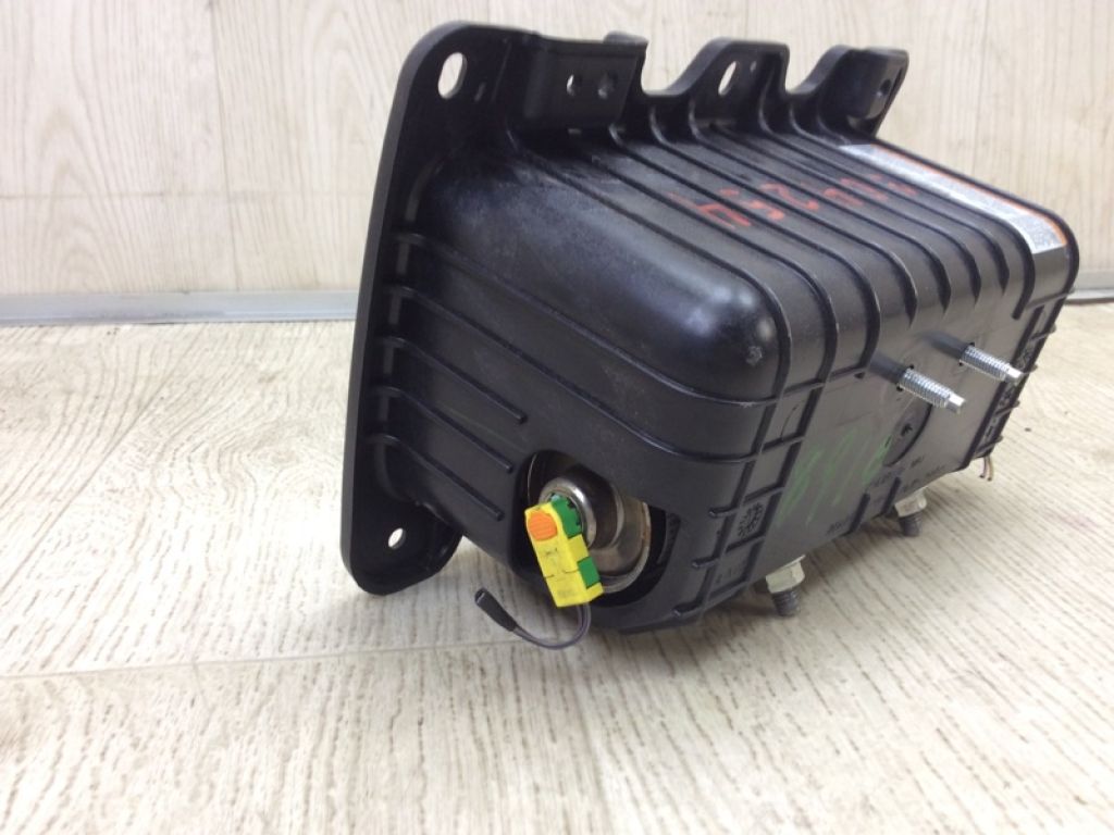 BE8Z-54044A74-AA | Подушка безопасности пассажира FORD FIESTA 08-17 - Фото 3