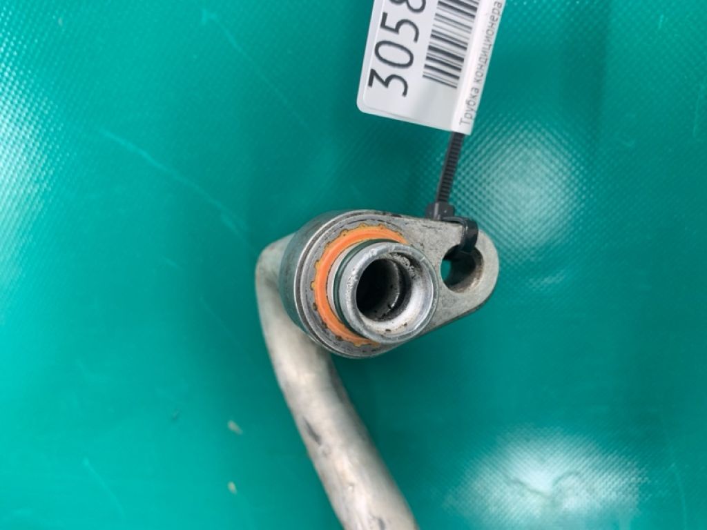 F1FZ-19D742-T | Трубка кондиціонеру FORD FOCUS 10-18 - Фото 2