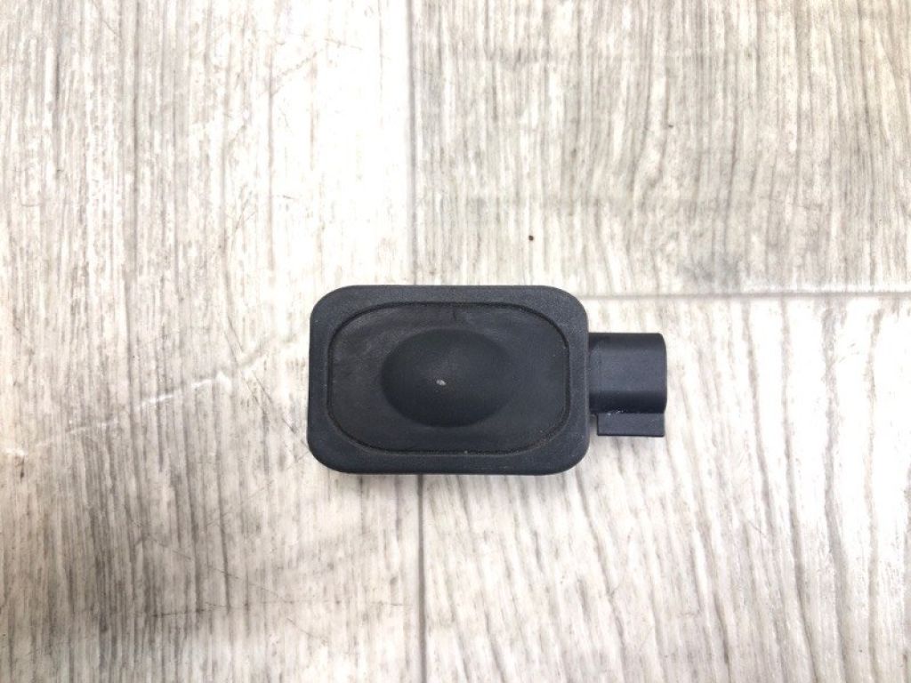 1L2Z-14018-AC | Кнопка відкриття багажника зовнішня LINCOLN MKZ 13-20