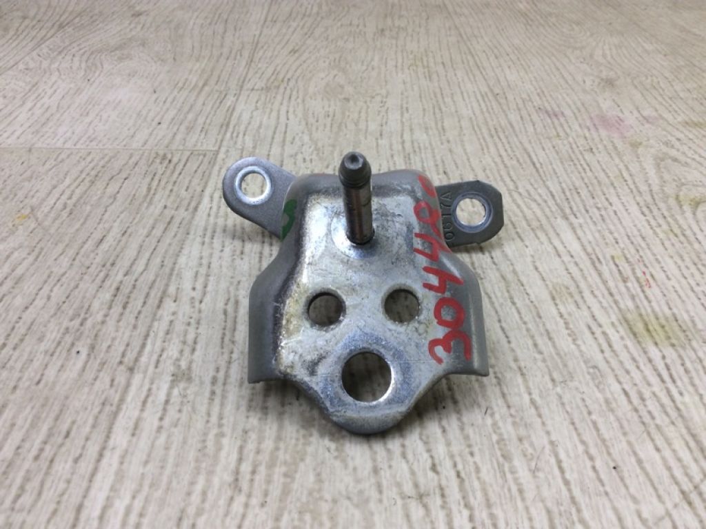 G2BZ-5422800-A | Петля двері верхня передн. прав. FORD FIESTA 08-17