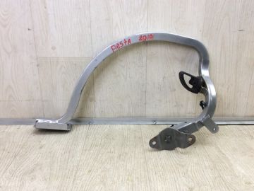 Петля кришки багажника лів. FORD FIESTA 08-17