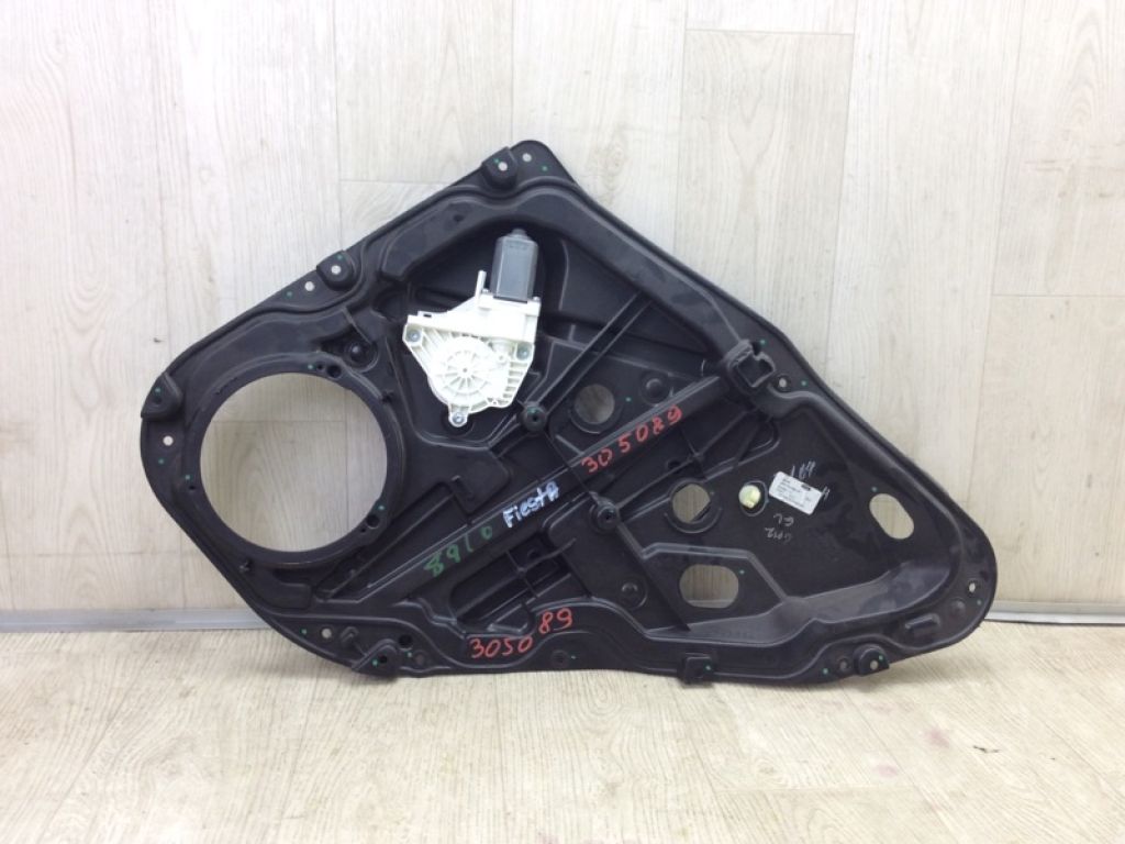 BE8Z-5427008-A | Стеклоподъемник задн. прав. FORD FIESTA 08-17