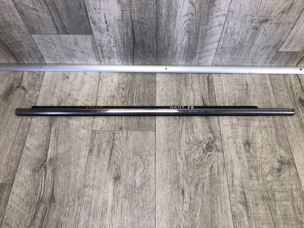 DP5Z-5421452-A | Накладка двери передн. прав. LINCOLN MKZ 13-20