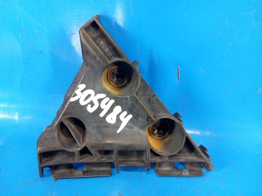 52575-06030 | Кронштейн заднього бампера прав. TOYOTA CAMRY 40 06-11