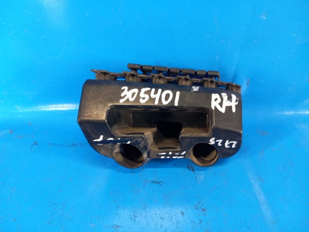 68127838AA | Кронштейн заднего бампера прав. CHRYSLER 200 10-14