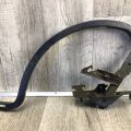 DP5Z-5442701-A | Петля крышки багажника лев. LINCOLN MKZ 13-20
