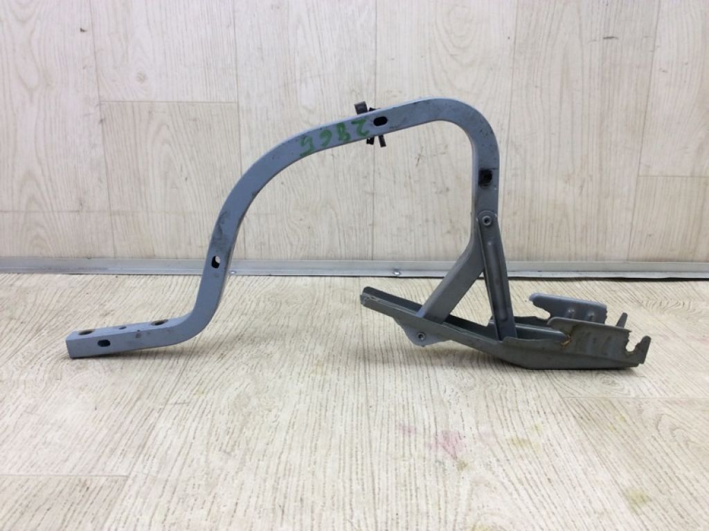 6451006030 | Петля крышки багажника TOYOTA CAMRY 40 06-11