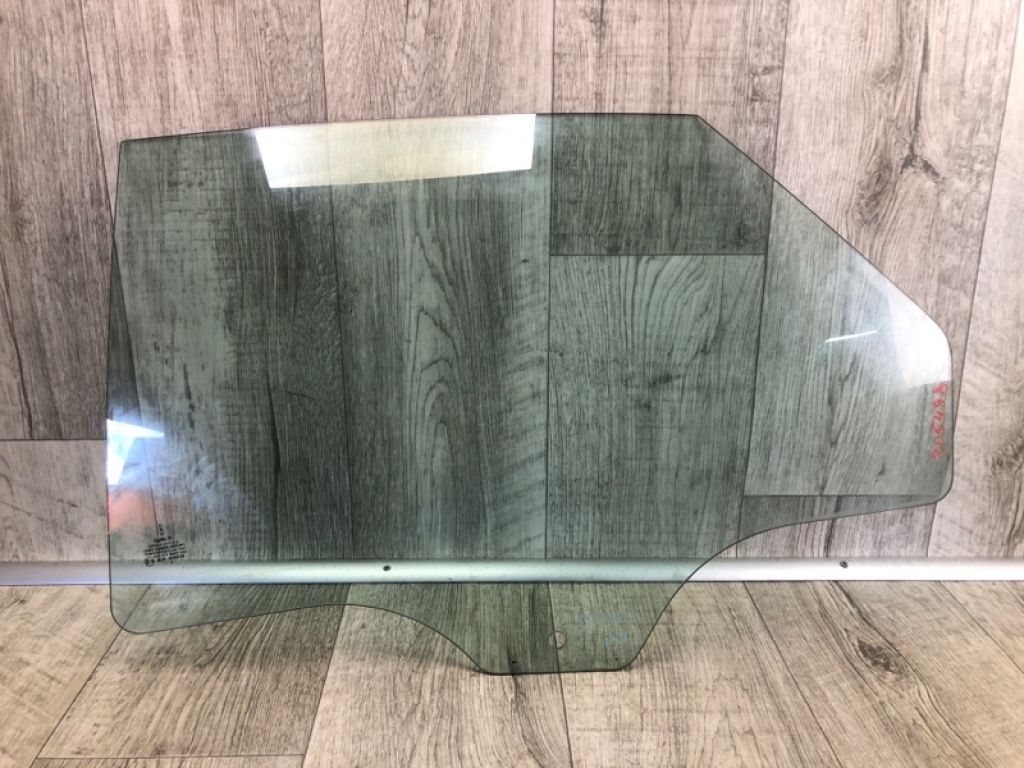 DP5Z-5425713-A | Скло дверей задн. лів. LINCOLN MKZ 13-20
