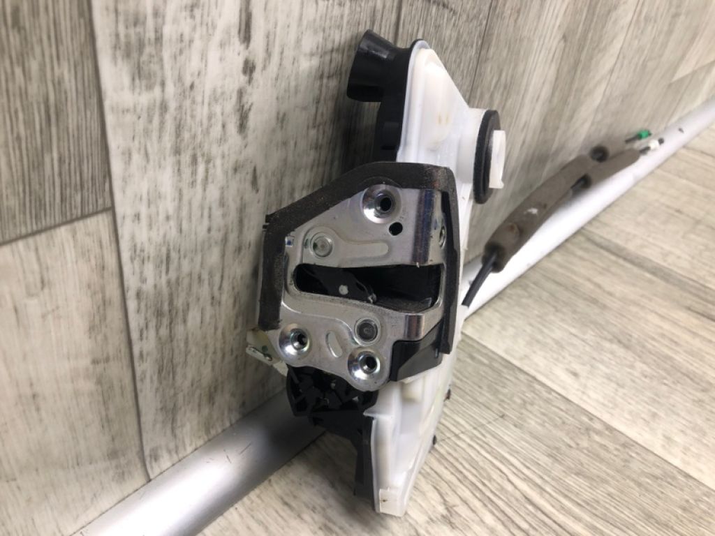 6904002440 | Замок двері передн. лів. TOYOTA CAMRY 70 17- - Фото 3