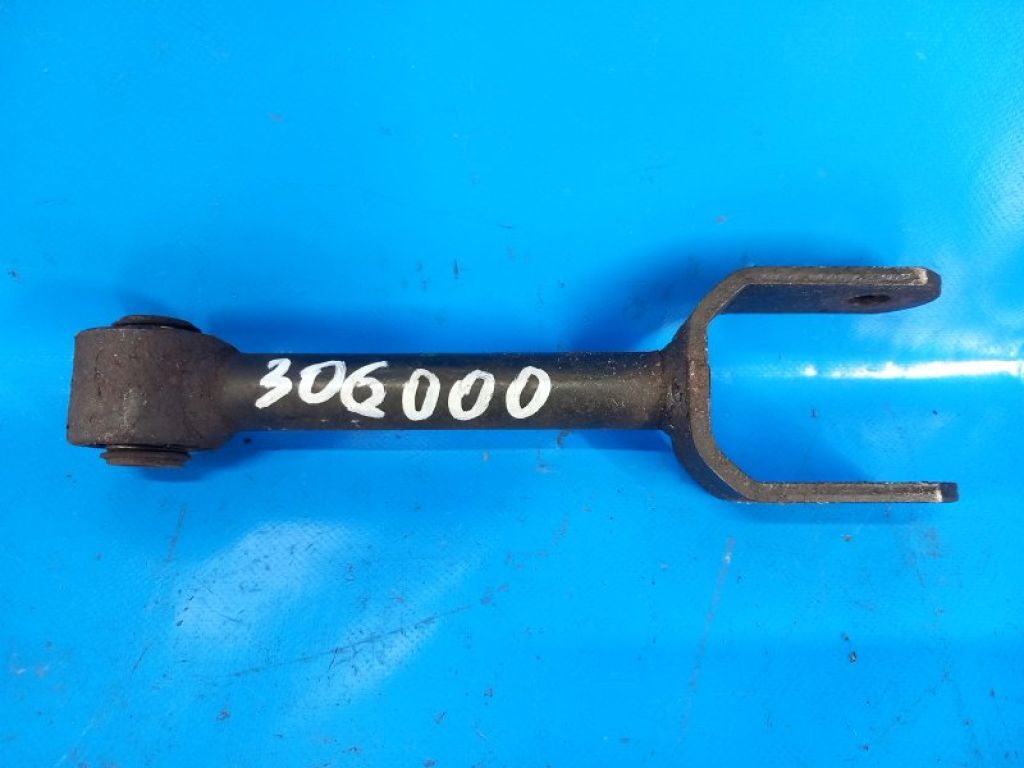 68079540AC | Важіль задньої підвіски нижній поперечний CHRYSLER 200 10-14