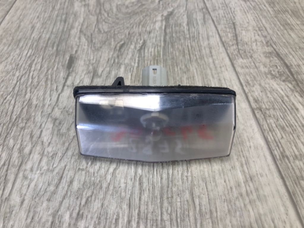 8127053011 | Підсвічування номера TOYOTA PRIUS - 30 09-17