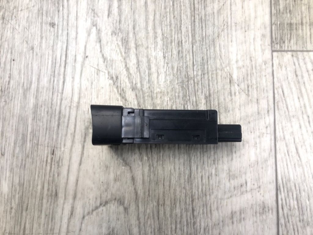 8471847061 | Кнопка стоянкового гальма TOYOTA PRIUS - 30 09-17 - Фото 3