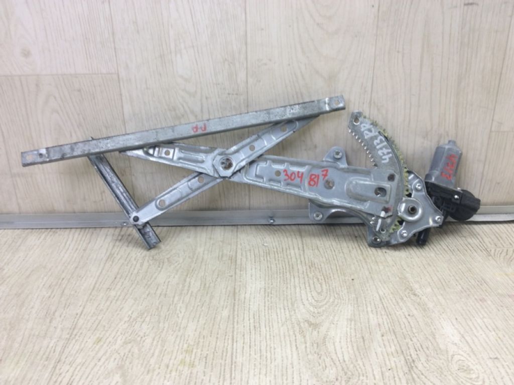 827203KA1A | Склопідйомник задн. прав. NISSAN PATHFINDER R52 12-21