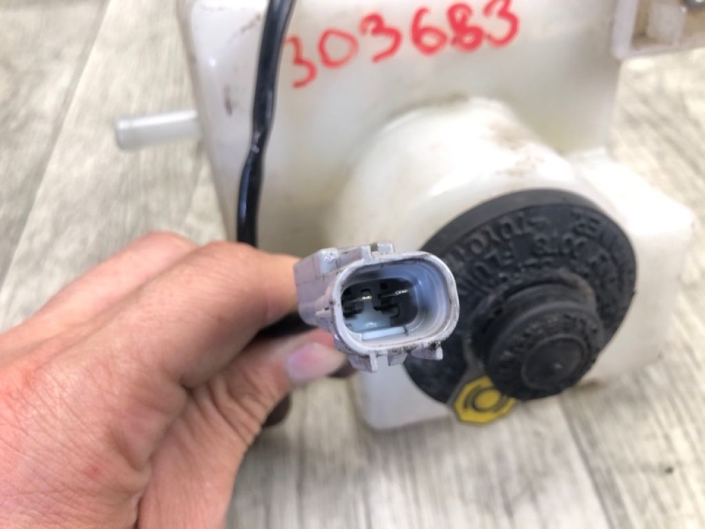 4722047080 | Бачок главного тормозного цилиндра TOYOTA PRIUS - 30 09-17 - Фото 6