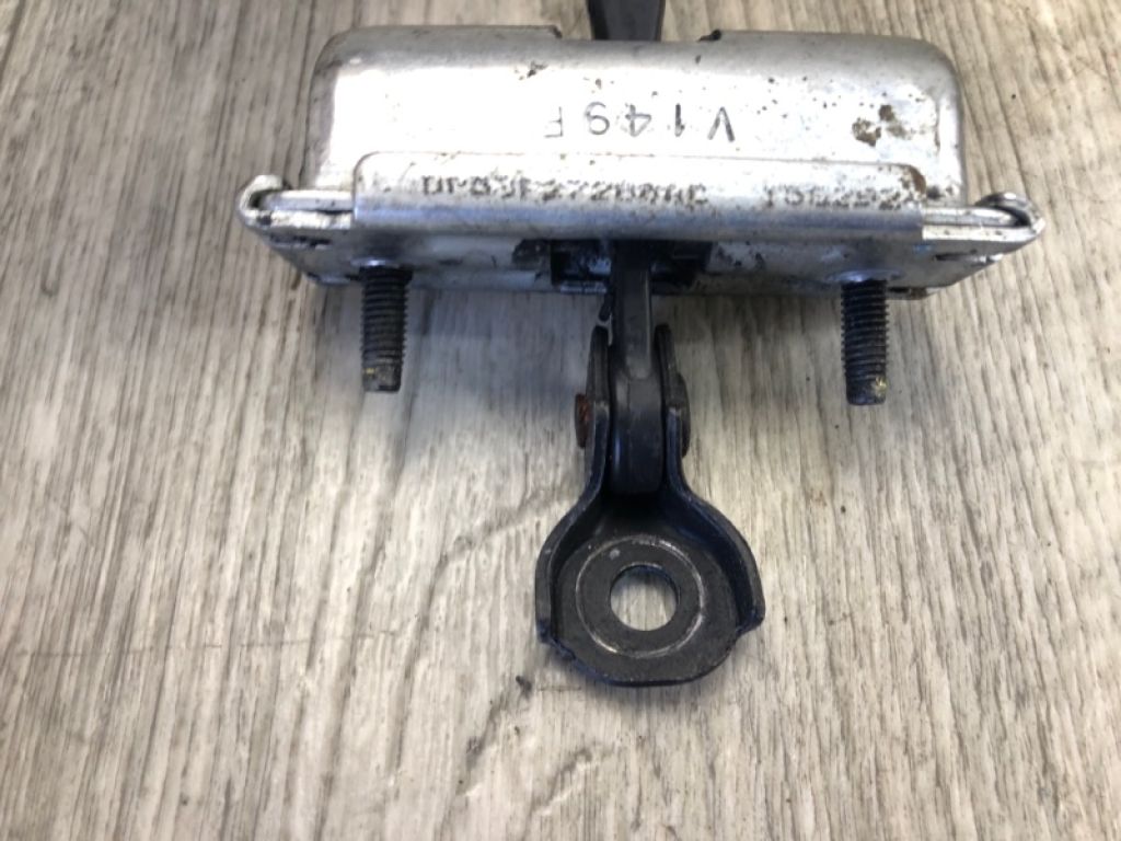 DP5Z-5427204-A | Ограничитель двери задн. прав. LINCOLN MKZ 13-20 - Фото 3