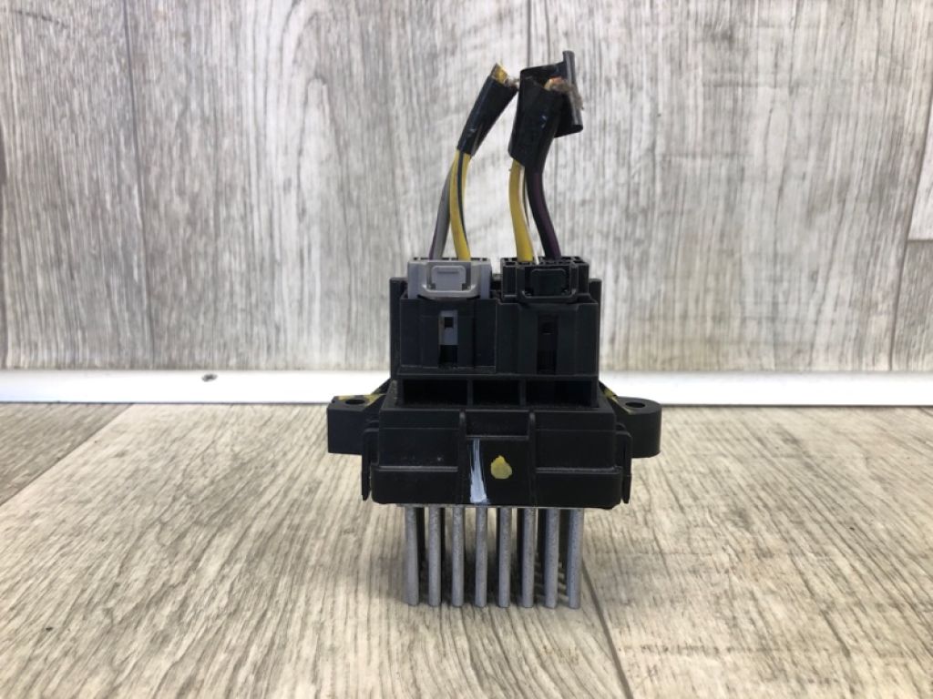 G3GZ-19E624-A | Резистор печки LINCOLN MKZ 13-20 - Фото 4