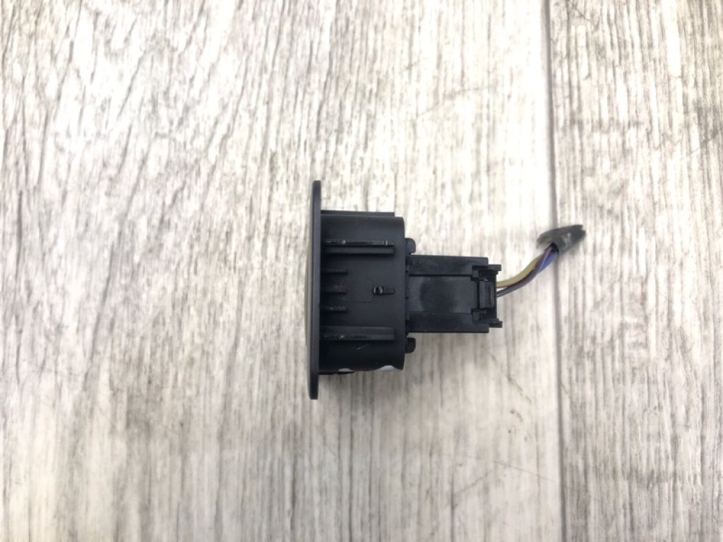 FP5Z-54432A38-AA | Кнопка відкриття багажника внутрішня LINCOLN MKZ 13-20 - Фото 2