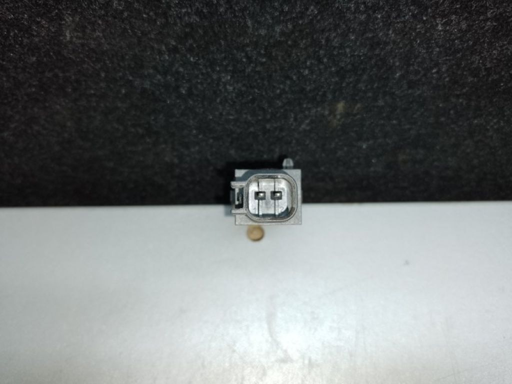 30724677 | Датчик удару VOLVO XC70 00–07 - Фото 3