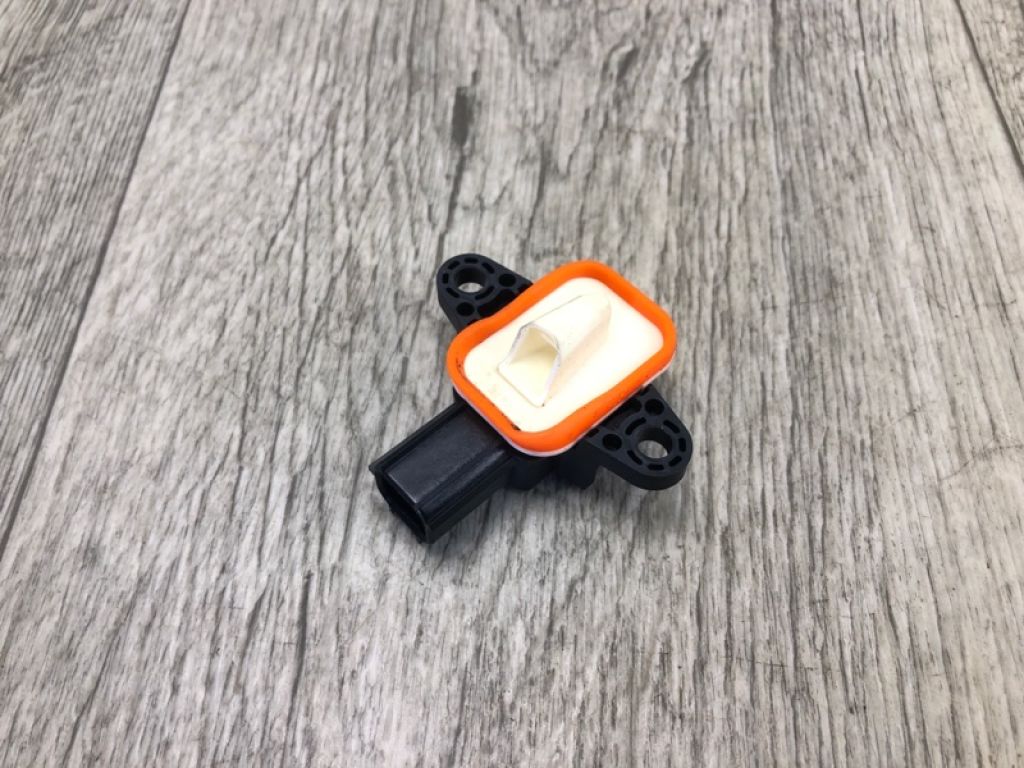 DS7Z-14B345-A | Датчик удара передн. прав. LINCOLN MKZ 13-20 - Фото 2