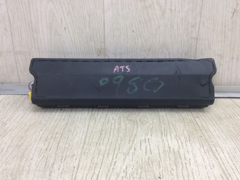 84040722 | Подушка безпеки в коліна прав. CADILLAC ATS 12-19