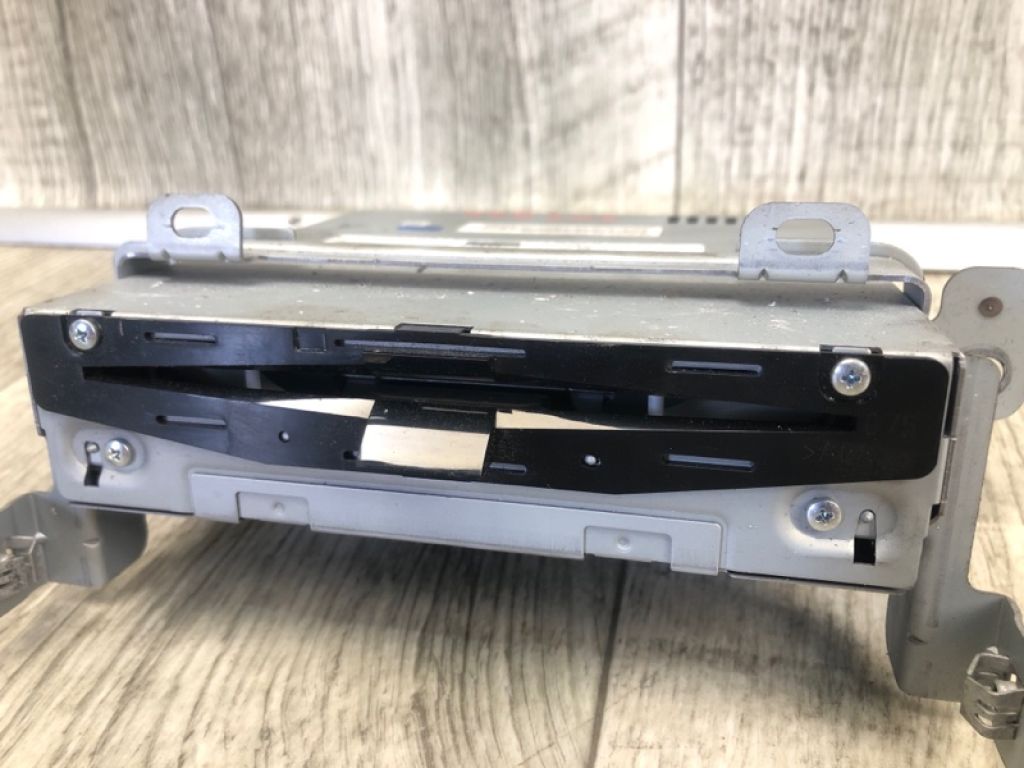 FP5Z-18D806-AD | CD-чейнджер LINCOLN MKZ 13-20