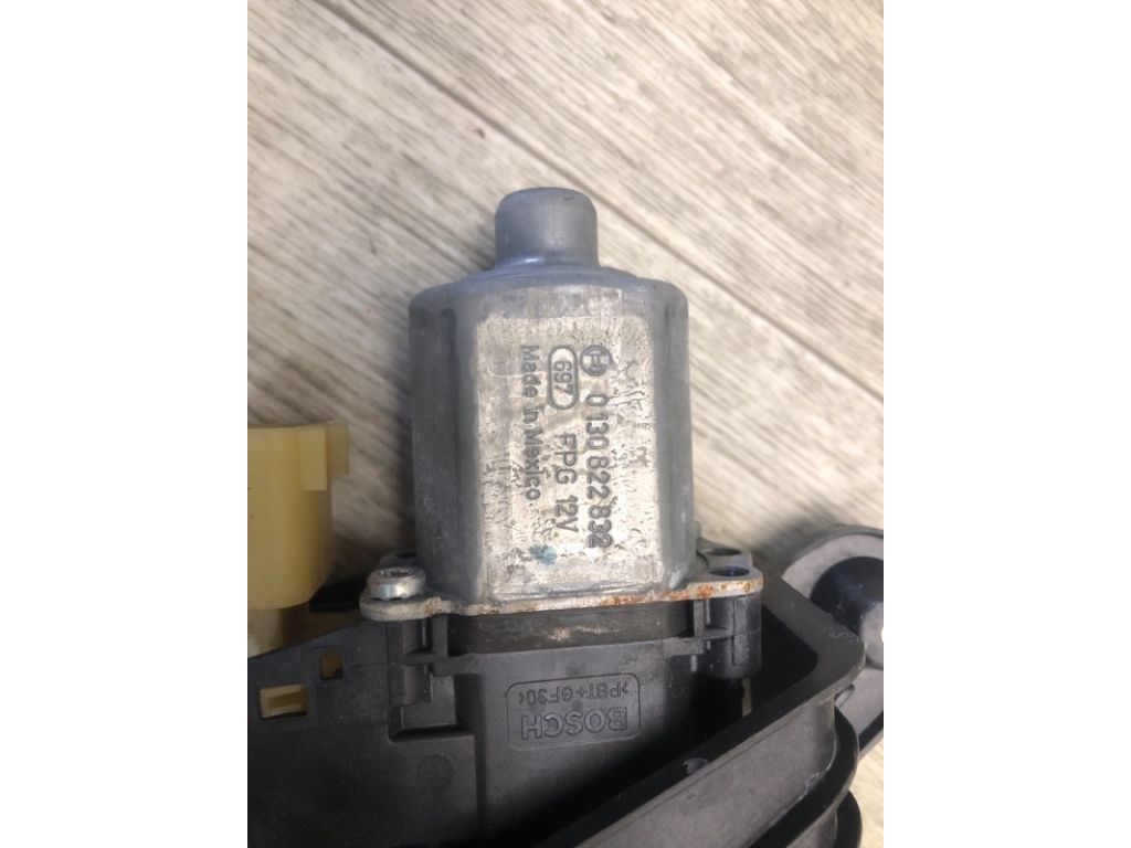 HS7Z-5427009-A | Склопідйомник задн. лів. LINCOLN MKZ 13-20 - Фото 9