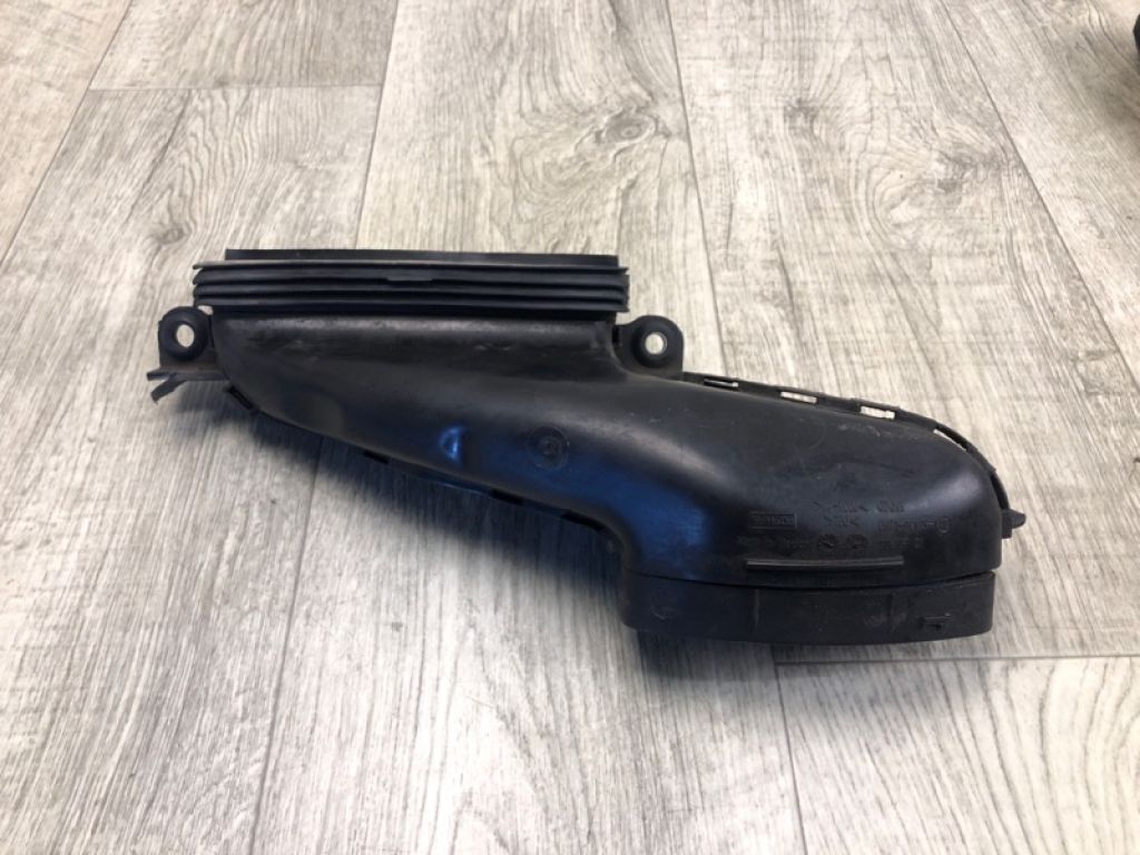 DS7Z-9C675-A | патрубок повітряного фільтра LINCOLN MKZ 13-20