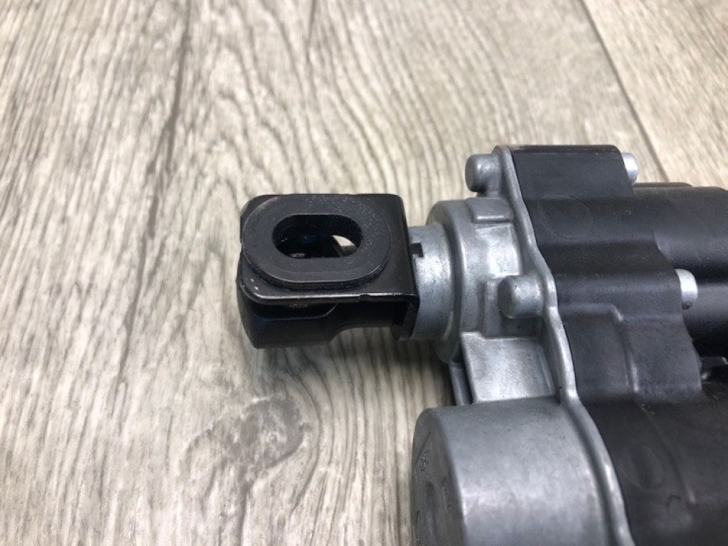 DP5Z-54432A38-A | Привід відкривання кришки багажника LINCOLN MKZ 13-20 - Фото 3