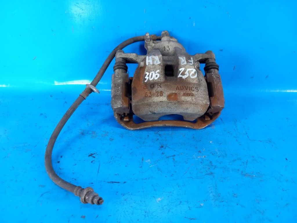 4773006220 | Суппорт тормозной передн. прав. TOYOTA CAMRY 40 06-11
